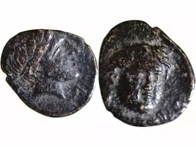 Aeolis, Larissa Phrikonis - AE- IVth Century BC