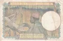 &Aacute;frica del oeste francesa 5 Francs - Coffe tree - Man weaving - 15-06-1942 - Serial K.10117 - F+ - P.25