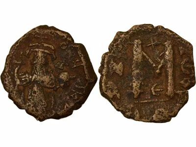 Byzantine Empire Constans II - Follis, Class V - 651 / 652 Constantinople