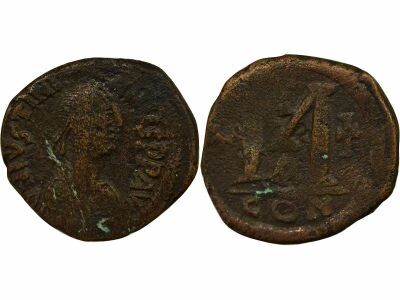 Byzantine Empire Justinian I - Follis, 1st Type - 527 / 538 Constantinople