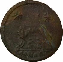 Comm. of Rome - Nummus, She-Wolf - 330 / 331 Constantinople