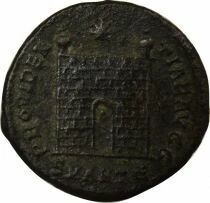 Constantine I - Nummus, Camp Gate - 326 / 327 Antioch