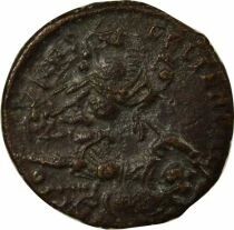 Constantius II - Nummus, Soldier spearing Horseman - 350 / 355 Antioch