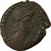 Constantius II - Nummus, Soldier spearing Horseman - 351 / 355 Nicomedia