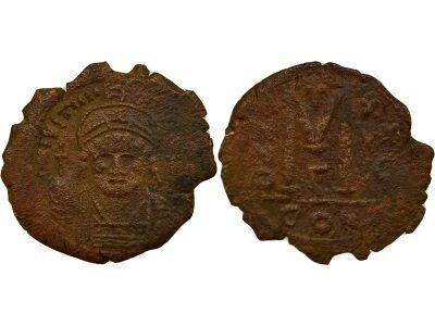 Empire Byzantin Justinien I - Follis, 2e Type - An 36 (563 / 564) Constantinople