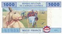 Estados de &Aacute;frica Central 1000 Francs - Lumbering, harverst - U = Cameroon man  2002 - Specimen