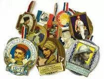 France Lot de 10 insignes des Journ&eacute;es dont troupes coloniales de la 1&egrave;re Guerre Mondiale