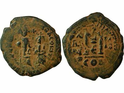 Justin II & Sophia - Follis - 565 / 568 Constantinople