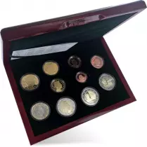 Luxembourg COFFRET BE EURO 2019 LUXEMBOURG dont les 2 ? Comm&eacute;mo. 2019