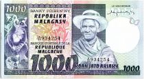 Madagascar 1000 Francs - Homme et Lémuriens - 1974