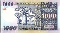 Madagascar 1000 Francs - Man et Lemurs - 1974