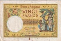 Madagascar 20 Francs - Femme fran&ccedil;aise tenant la main d\'une femme malgache - ND (1928-1953) - S&eacute;rie W.418
