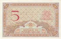 Madagascar 5 Francs - Portrait de Junon - Fond de fleures de lys - ND (1937-1947) - P.2533