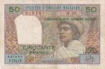 Madagaskar 50 Francs - Woman and Hat - ND (1969) - Serial M.20 - P.61