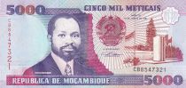 Mozambique 5000 Meticais - Samora M. Machel - Industry - 1991 - Serial CB - P.136