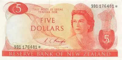 Nueva Zelanda 5 Dollars - Elizabeth II - ND (1975-1977) - Replacement - P.165c