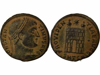 Roman Empire Constantine I - Nummus, Camp Gate - 326 / 328 Thessaloniki