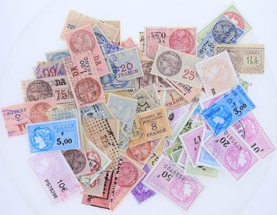 Set of 100 revenue stamps - Collectible - Philately