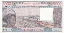 Staaten von Westafrika 5000 Francs 1985 - Woman, fish, boat - Serial W.4 - XF+ - P.108Ai