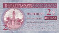 Suriname 2.5 Dollars - Central Bank - 2004 - UNC - P.156