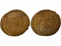 Theodosius I - Nummus, Seated Roma - 379 / 383 Cyzicus